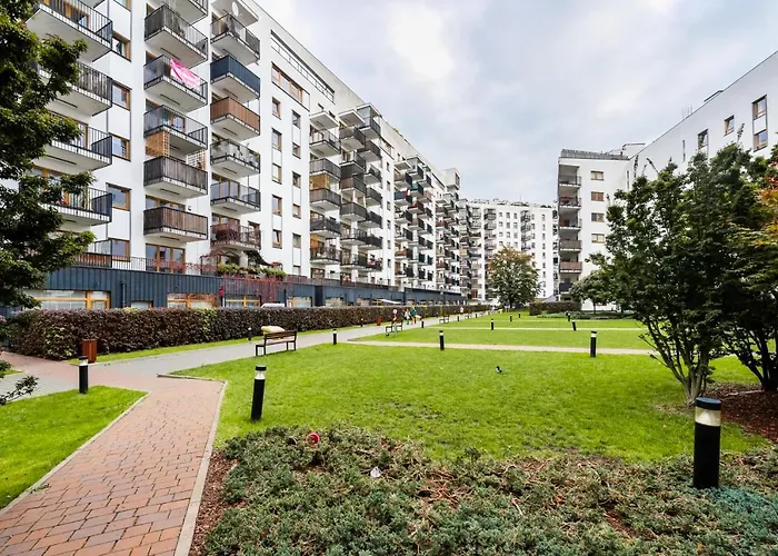 Wola Sunshine Apartment Free Parking